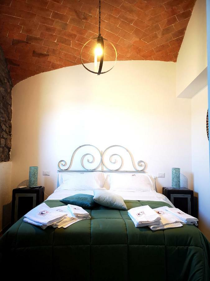Casale 1541 Panzió Bolsena Kültér fotó